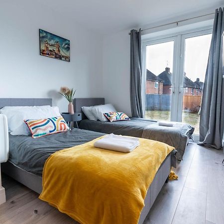 Flat 03 Studio Flat Near Aylesbury Station Free Parking Exterior foto