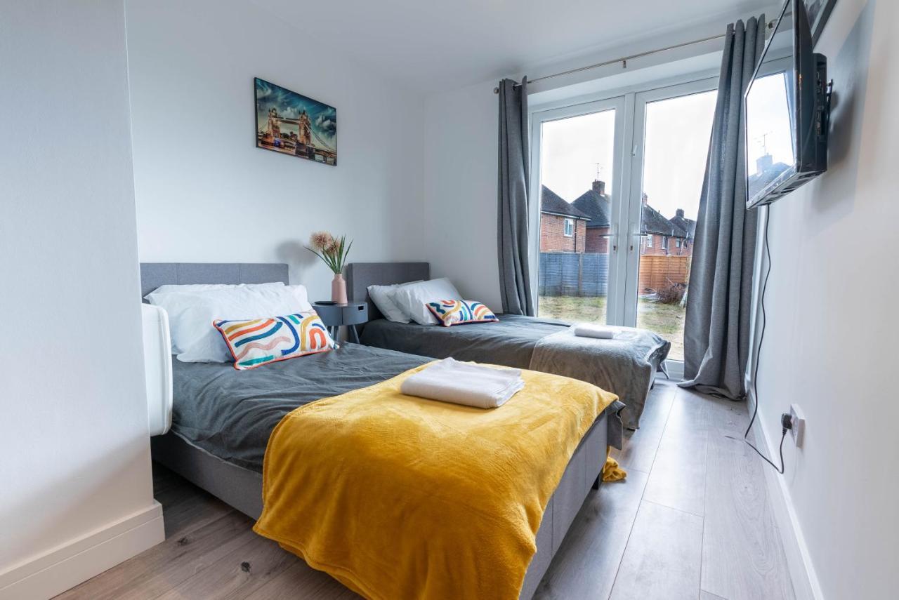 Flat 03 Studio Flat Near Aylesbury Station Free Parking Exterior foto